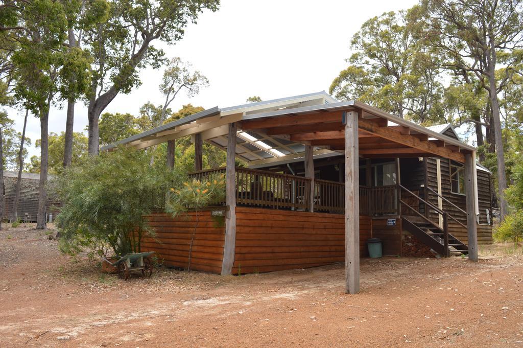 Jarrah Glen Cabins Nannup Exteriör bild
