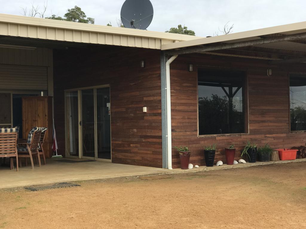 Jarrah Glen Cabins Nannup Exteriör bild